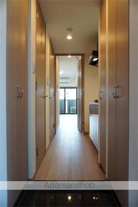 ルーブル都立家政六番館[1K/25.52m2]の玄関