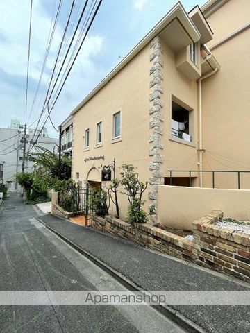 サンバレー原宿の外観写真