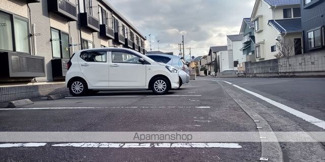レオパレス古川Ⅲ[1K/23.61m2]の駐車場