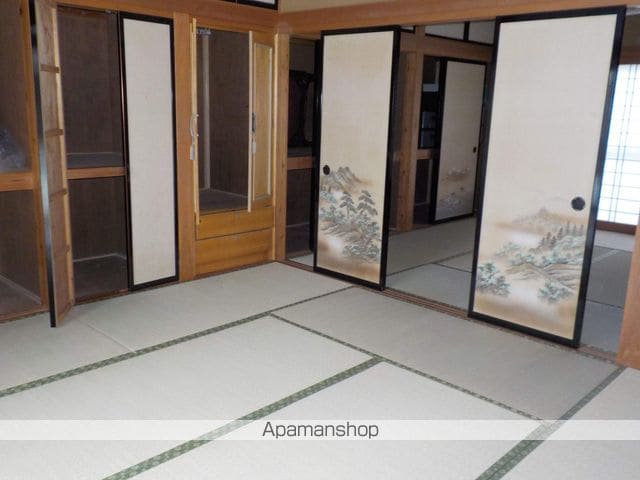小泉高池一戸建の内装写真
