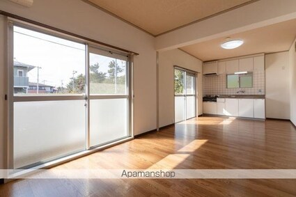 香川県高松市屋島西町[2LDK/62.24m2]のリビング・居間