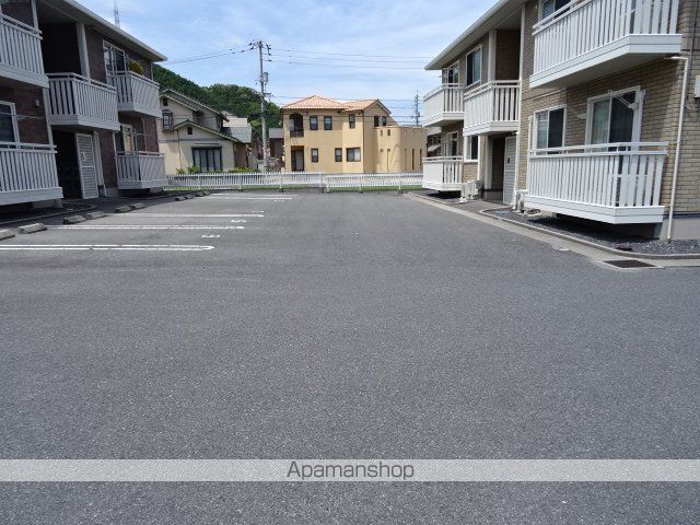 リビングタウン観音寺D棟の玄関写真