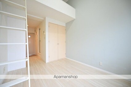 東京都世田谷区北沢５丁目[1R/15.74m2]のリビング・居間4