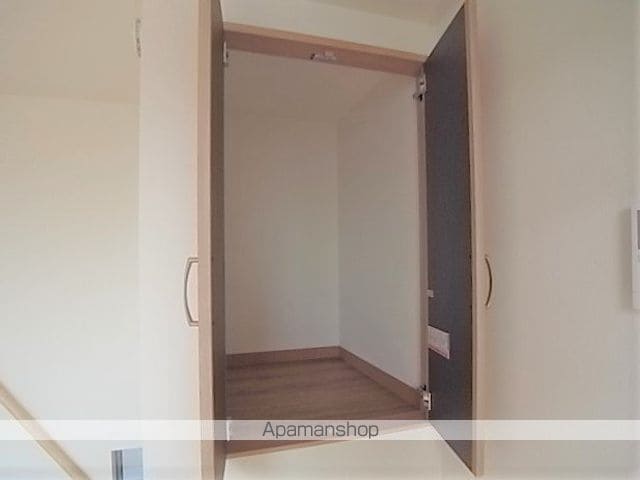 アースクエイク豊の内装写真