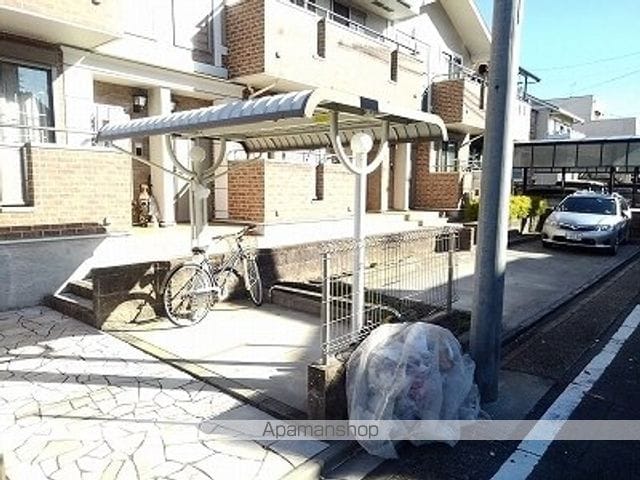 ファミール中野 IIの内装写真