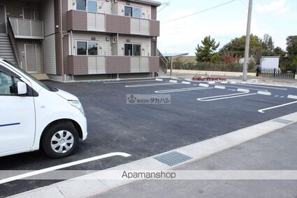 サニーハイムｍｉｎｏｍｉ[1LDK/45.61m2]の駐車場1