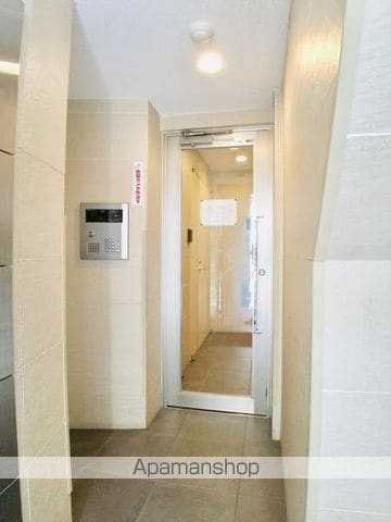 TKD本郷の玄関写真