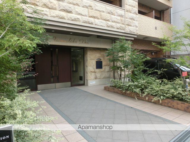 プレサンス上町台東平の玄関写真