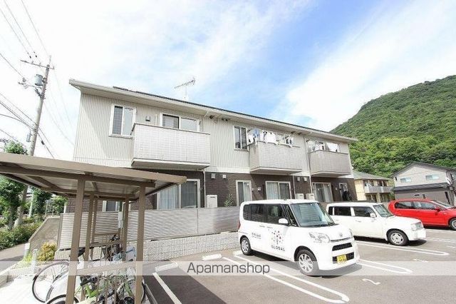 シャインポート屋島IV A棟の外観写真