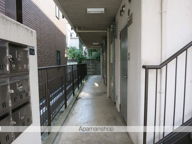 サンビレッヂ町田の玄関写真