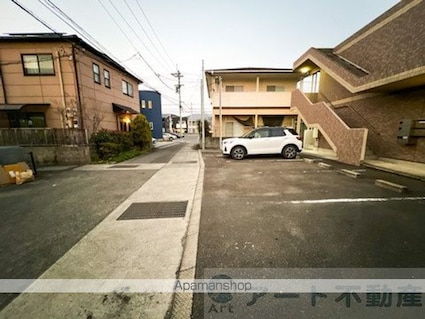 サンクレイドルカメヤマ[1K/29.16m2]の駐車場