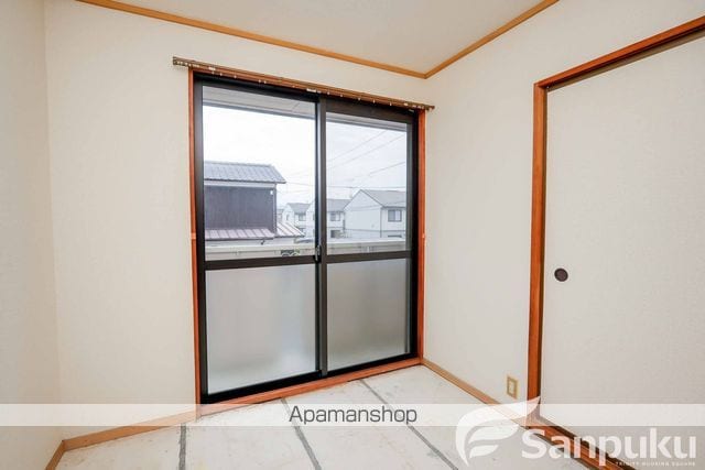 ファミール川原の内装写真