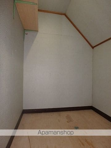 ＪＲ根室本線 芦別駅 バス乗車時間：10分 最寄りバス停で下車 徒歩8分 2階建 築46年の内装写真