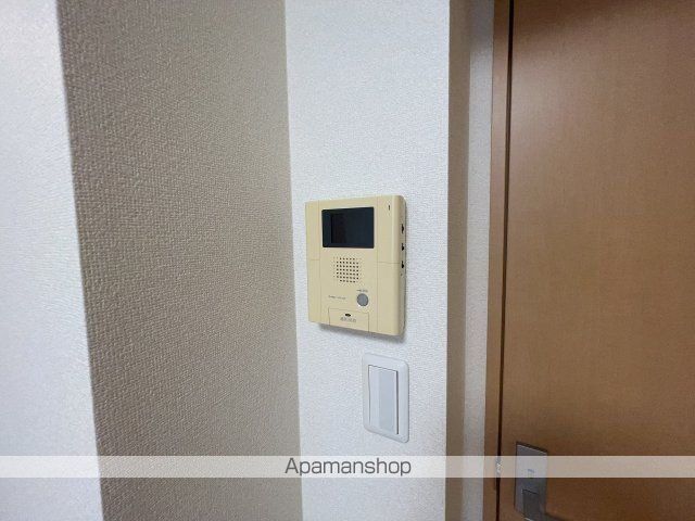 マンション里の内装写真