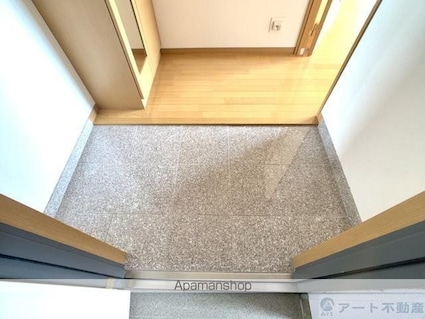 久米コンセールマンション[3LDK/81m2]の玄関