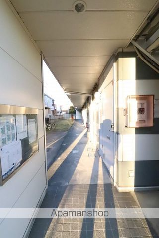 レオパレスパテルの玄関写真