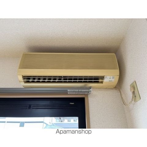 LIMPIA垂木の内装写真