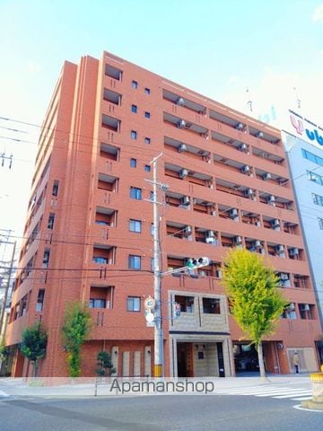 プレサンスセンターコア大阪の外観写真