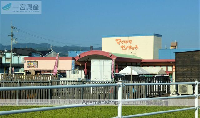松山市 2階建 築37年の周辺写真