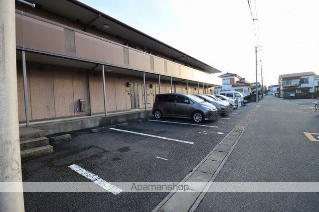 メルベーユ[1R/32.37m2]の駐車場