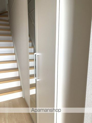 フレミール ヴァン Dの内装写真