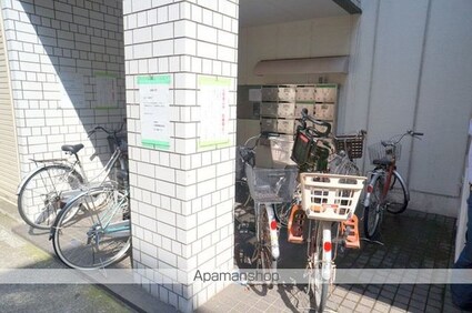 東京都足立区本木南町[2LDK/58.3m2]の共用部1