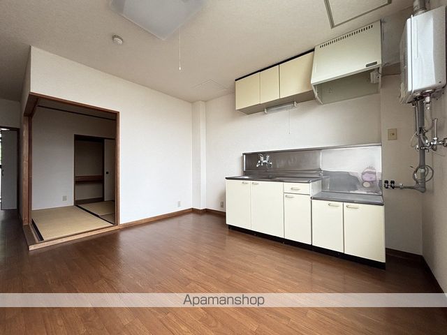 本町ハイツタイプIの内装写真