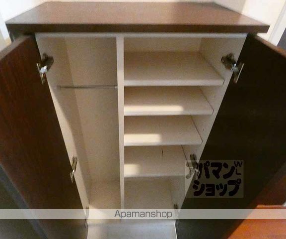 十四軒町マンションの内装写真