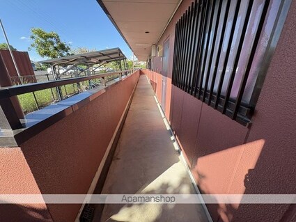 滋賀県野洲市冨波甲[2LDK/54m2]の共用部3