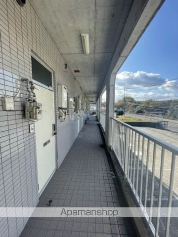 ベルカントハウスBの玄関写真