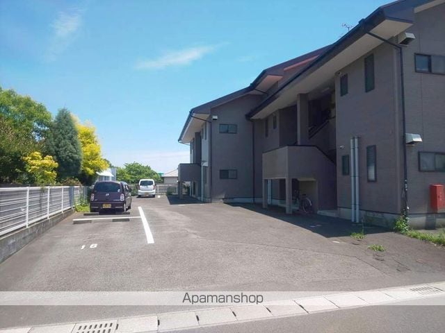 TKコーポの玄関写真
