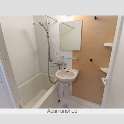 アソシエール駒沢[1K/22.83m2]のバス1