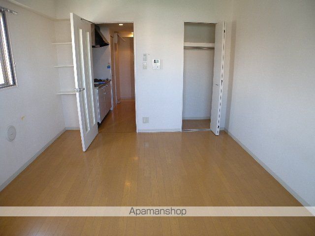 【松戸市西馬橋蔵元町のマンションの内装1】