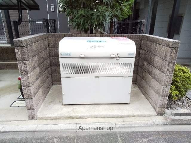 レオパレス経堂の玄関写真
