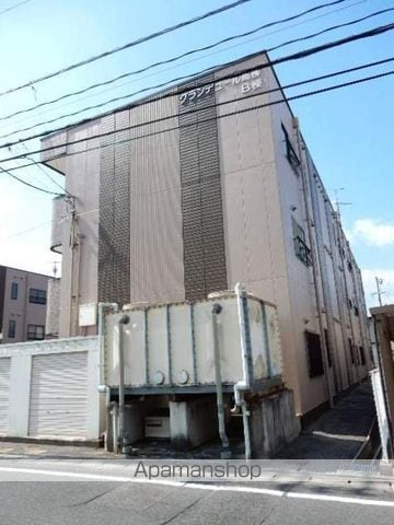 グランデュール高柳 B棟の外観写真