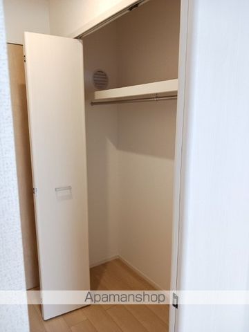 ヌーヴェル ラ ヴィの内装写真