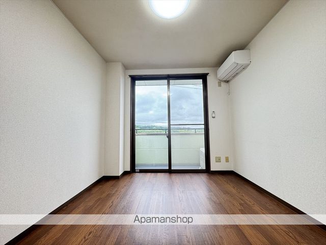 マンションティアラの内装写真