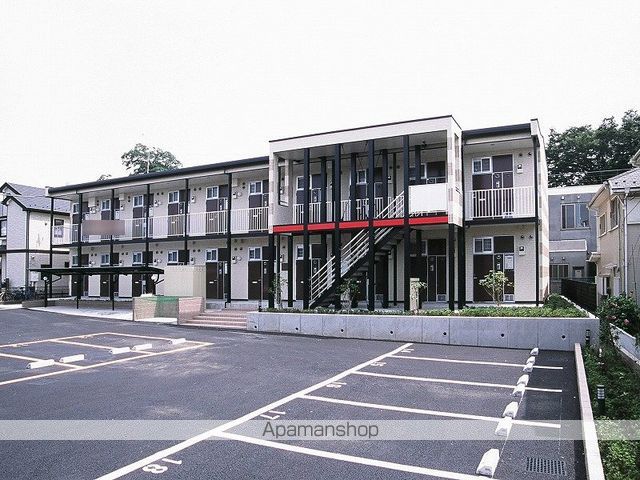 レオパレス新戸ウエストの外観写真