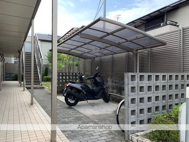 ノイエスグートの玄関写真