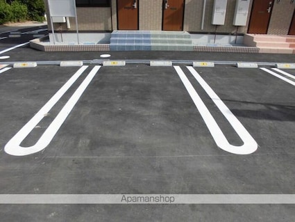 チェリーベルテ[1LDK/46.25m2]の駐車場