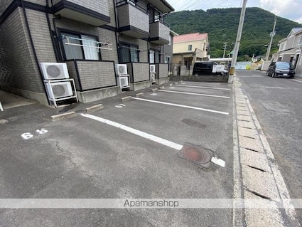 シャインポート屋島　Ｅ・Ｆ棟[1K/29.81m2]の駐車場