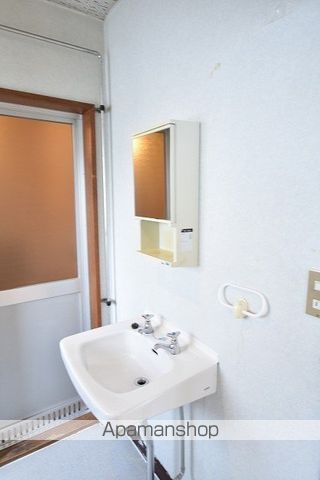 札幌市北区 2階建 築44年の内装写真