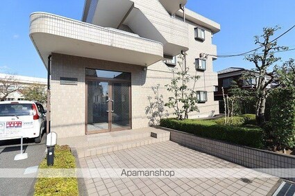 マンションウェルズ[3SDK/56m2]のエントランス1