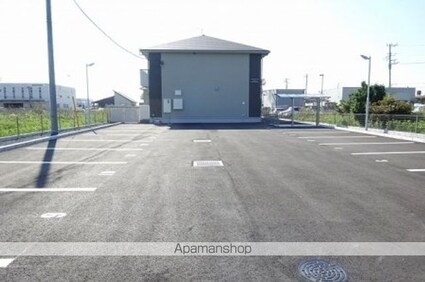 フランシーズ[1LDK/42.64m2]の駐車場