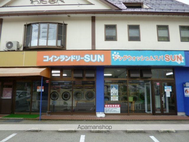 ファミールエナの周辺写真