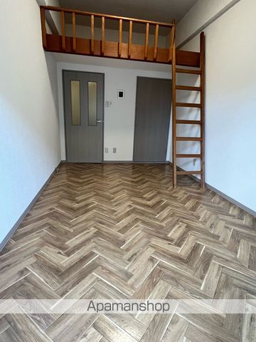 レジデンスパートIVの内装写真