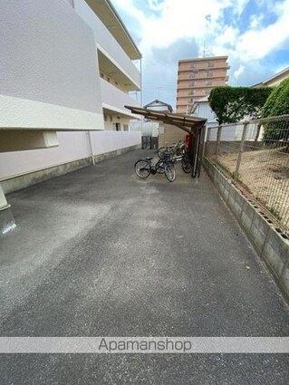 パークサイド鶴市[2LDK/65.61m2]の共用部3