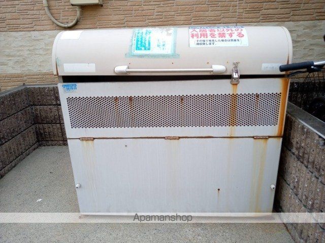 レオパレスGフォレスト沼袋の玄関写真