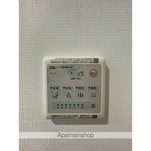 コンフォリア・リヴ上野の内装写真