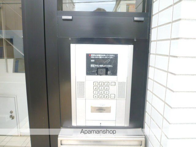 グランメール元町の玄関写真